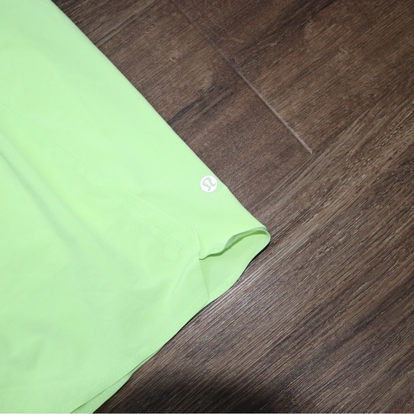 ❗️Lululemon Running Shorts Size M❗️ - Picture 2 of 2